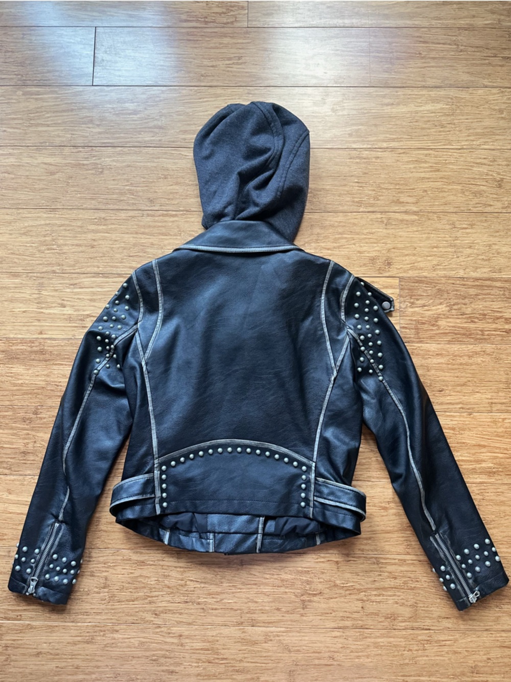 Zara Basic Vintage Black Faux Leather Moto Jacket Studded Hooded Belted Size M - Picture 3 of 8